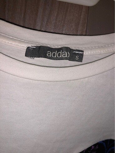 s Beden Çiçekli tshirt