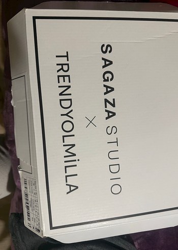 Beyaz V Yaka Mini Crop Bluz - Görsel 2