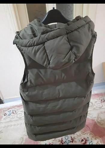 zara Kadın hakı Kapüşonlu Şişme Yelek - Görsel 7