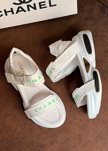 Chanel Bayan sandalet 