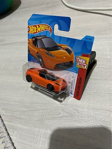 Hot Wheels Tesla roadster