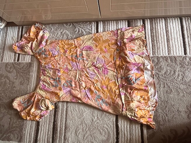 m Beden pull&bear elbise