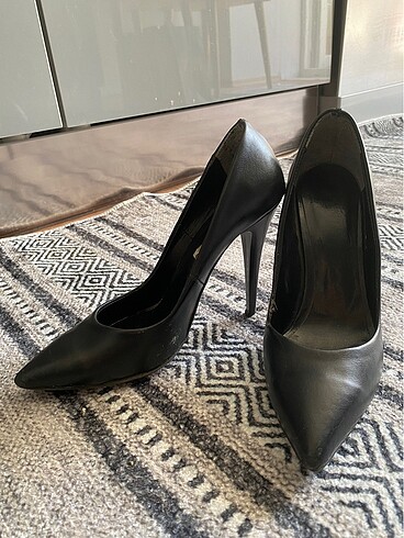 Siyah deri klasik topuklu ayakkabı #stiletto - Görsel 2