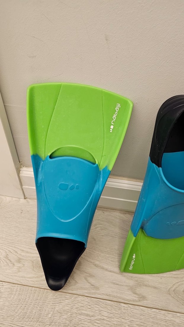 Mavi ve Yeşil Deniz Yüzme Paletleri - Görsel 4