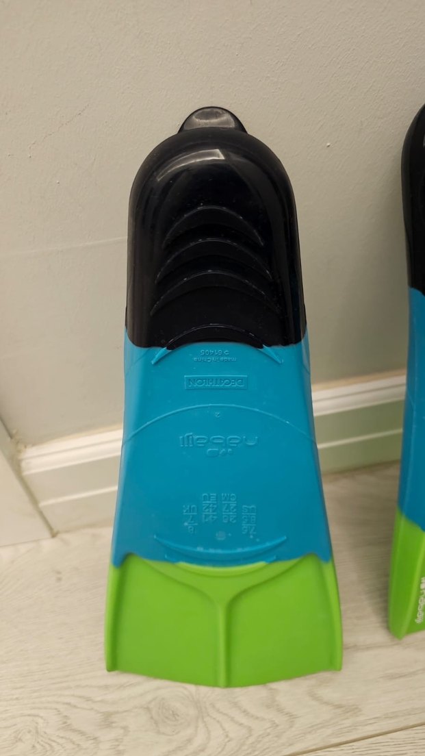 Mavi ve Yeşil Deniz Yüzme Paletleri - Görsel 3