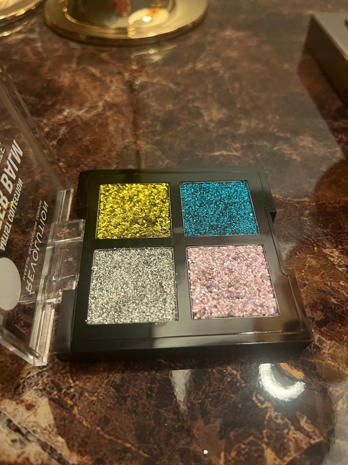 Revolution Glitter Balm Paleti - Görsel 3