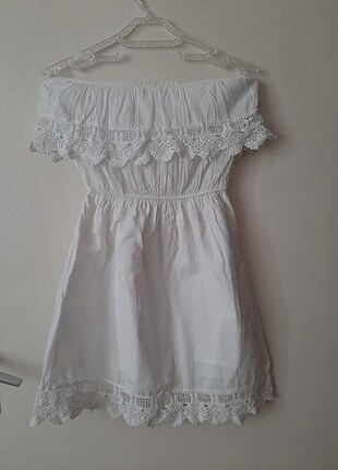 Beyaz mini straplez elbise 