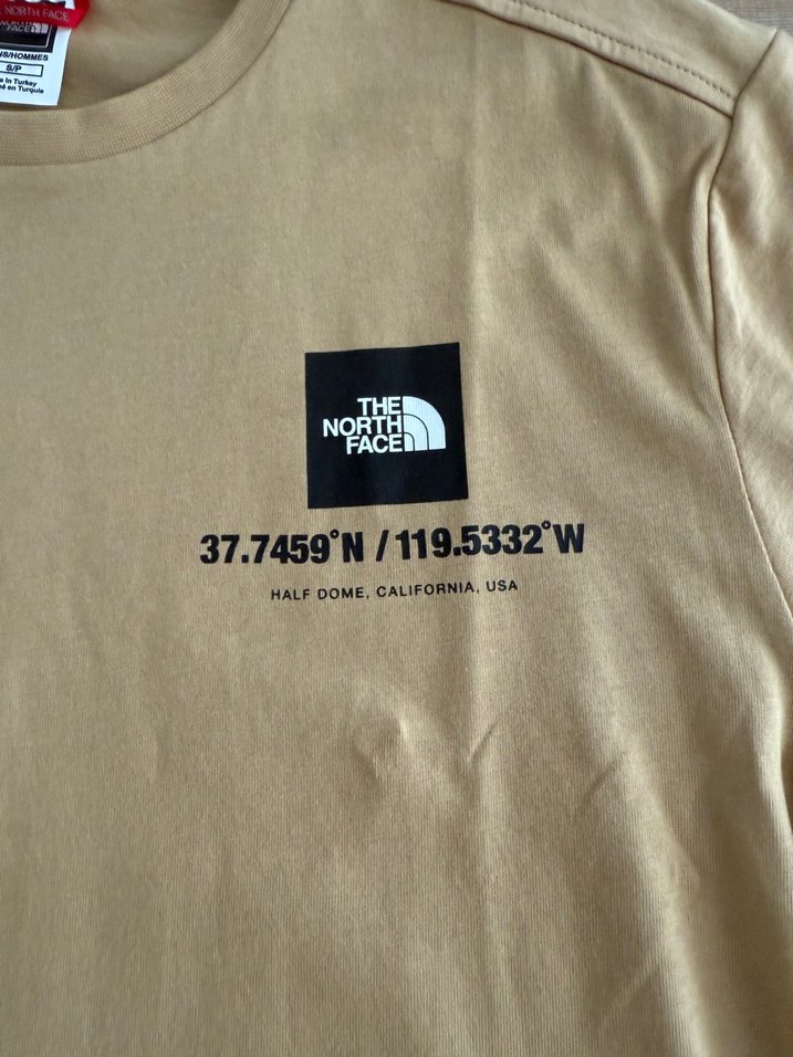 The North Face kadın Bej Baskılı Tişört - Görsel 4