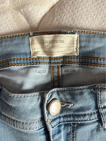 36 Beden Stradivarius orta boy bel jean