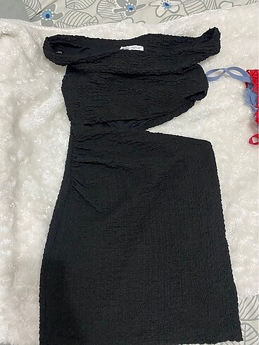 BERSHKA geçen sezon siyah kısa elbise
