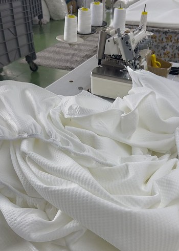 Beyaz Düz Yatak Koruyucu alez - Görsel 4