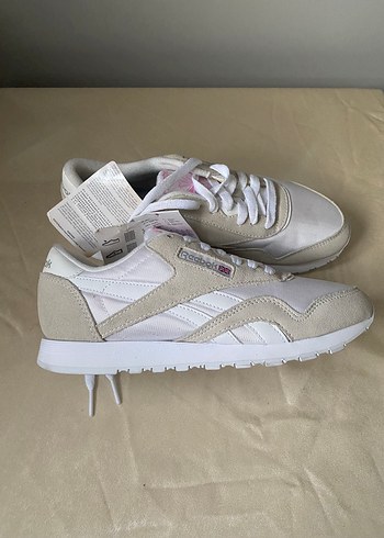 Reebok Beyaz Kadın Spor Ayakkabısı