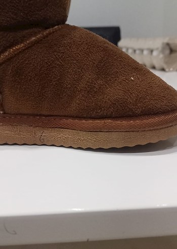 UGG Kahverengi Süet Bot - Görsel 3