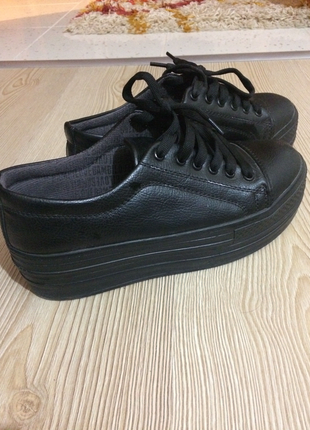 Flatform ayakkabı