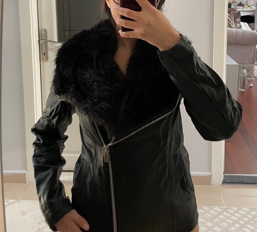 Siyah Deri Kadın Ceket, Kürklü Yaka - Görsel 2