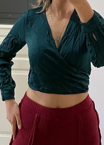 Uzun Kollu Yeşil Bağlamalı Bluz - Görsel 2