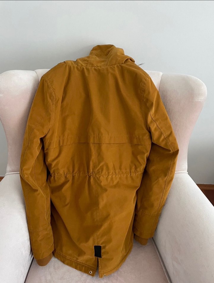 Kahverengi Kapüşonlu Kadın Mont - Görsel 3