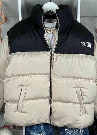 Bej mont
