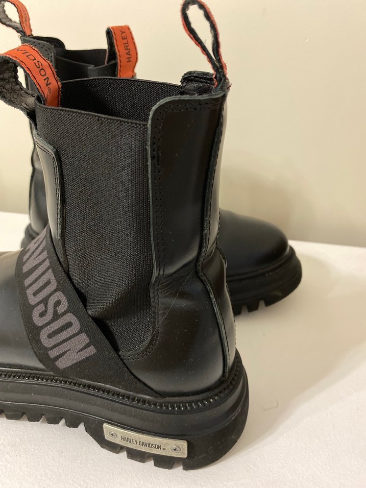 Siyah Harley Davidson Kadın Bot - Görsel 3