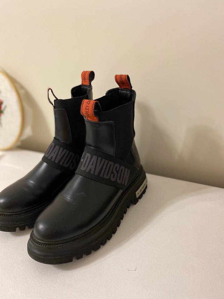 Siyah Harley Davidson Kadın Bot - Görsel 4