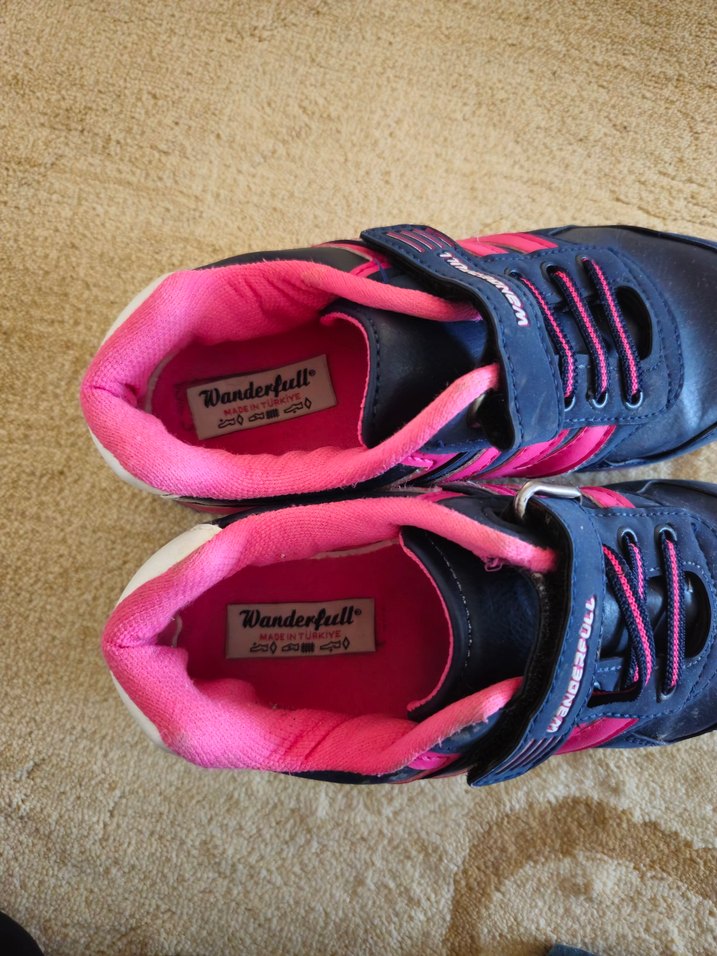 Kız Çocuk Pembe Cırtlı Spor Ayakkabı - Görsel 2