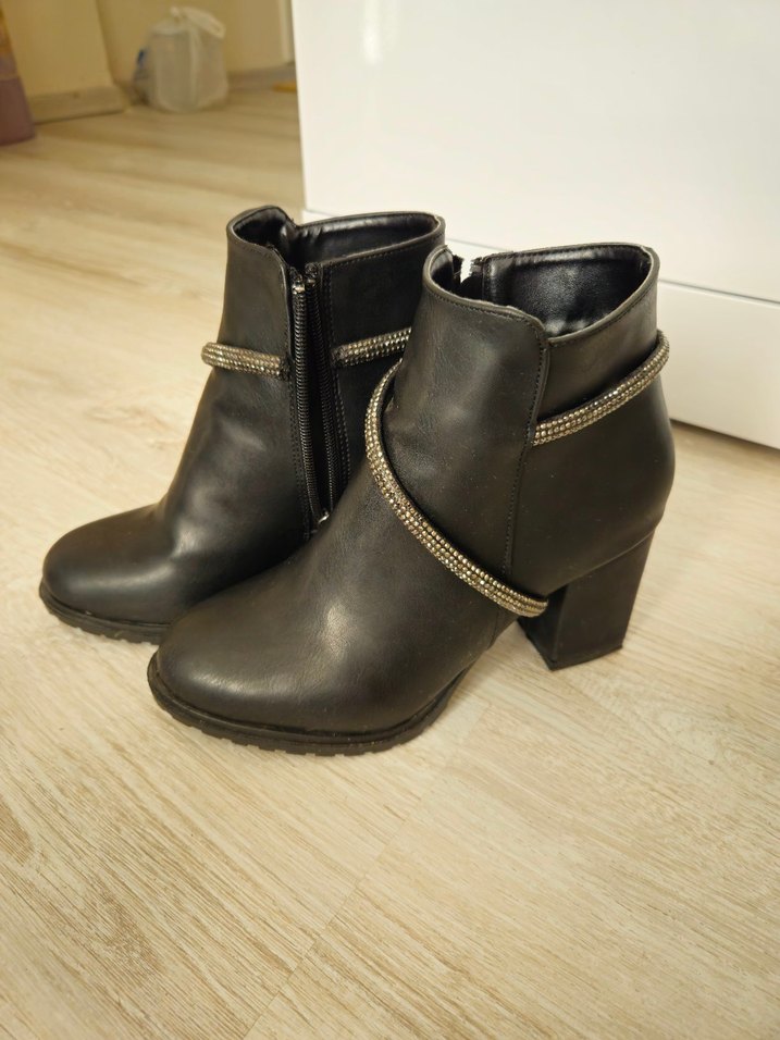 Deri Kısa Topuklu Bot - Görsel 5