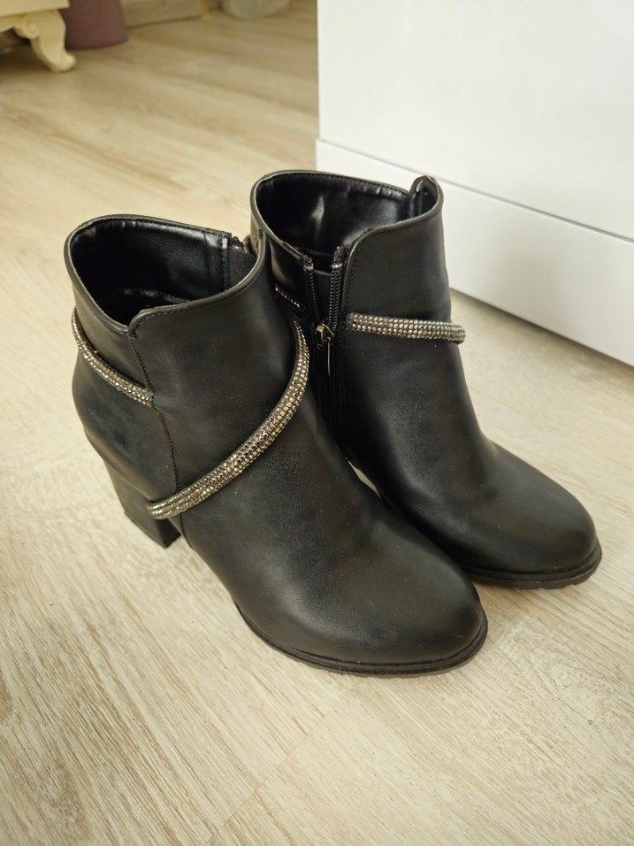 Deri Kısa Topuklu Bot - Görsel 2