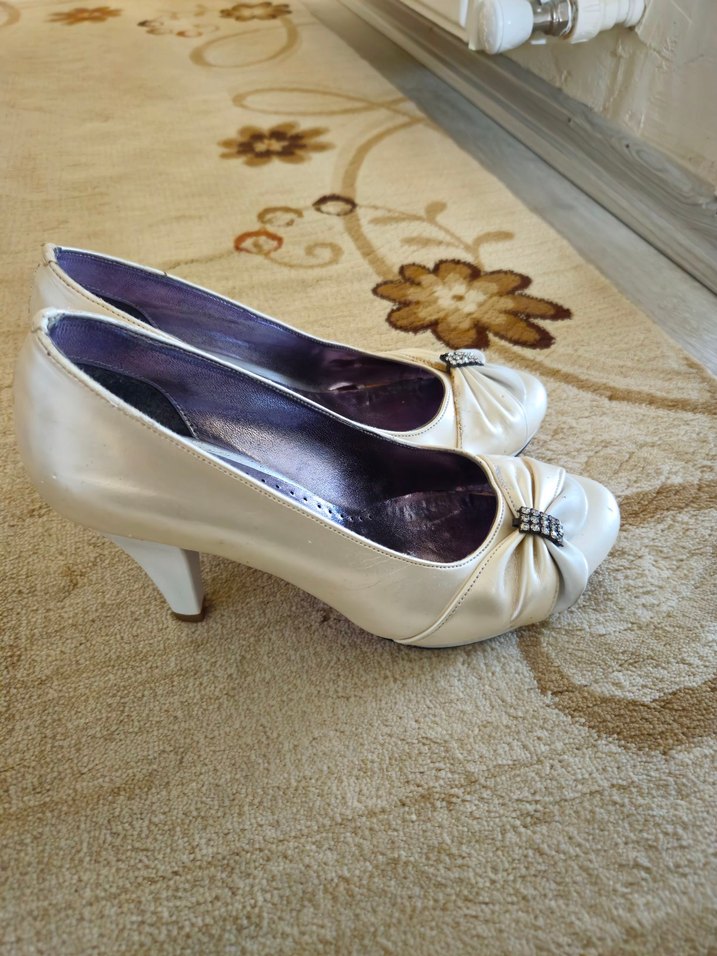 Beyaz Tokalı Kadın Topuklu Abiye Ayakkabı - Görsel 2