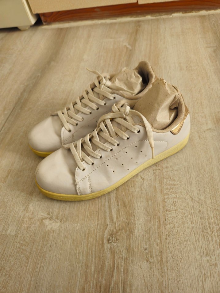 Beyaz Kadın Spor Ayakkabı - Görsel 2