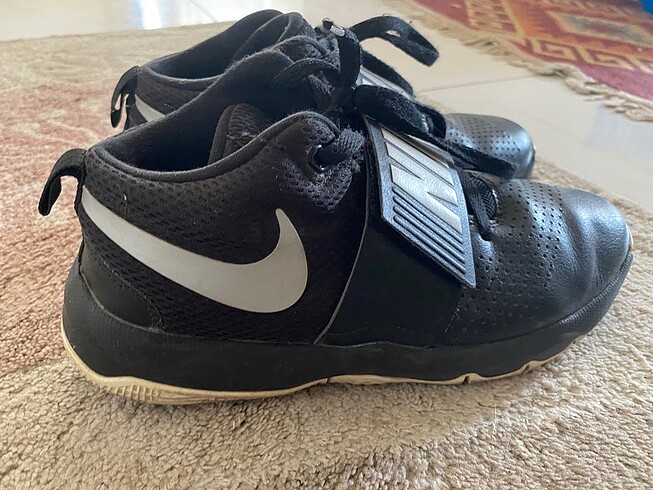37,5 Beden nike spor ayakkabı