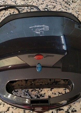 Tost makinesi