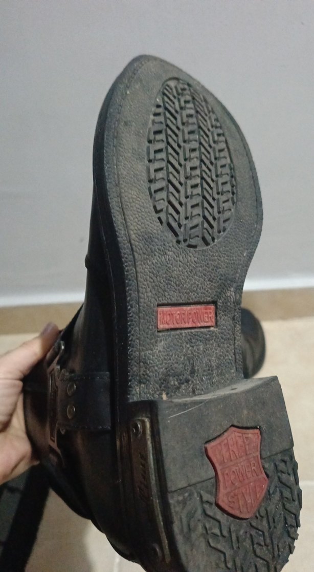 Siyah Deri Tokalı Biker Kadın Bot - Görsel 5