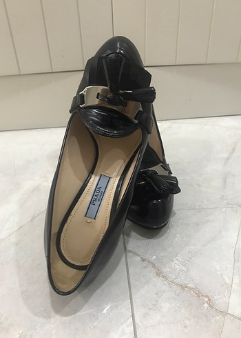37 Beden siyah Renk Klasik Siyah Tokalı Kadın Stiletto Prada