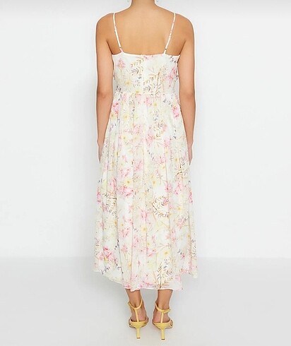 Ekru çiçek desenli fırfırlı astarlı şifon maxi elbise - Görsel 5