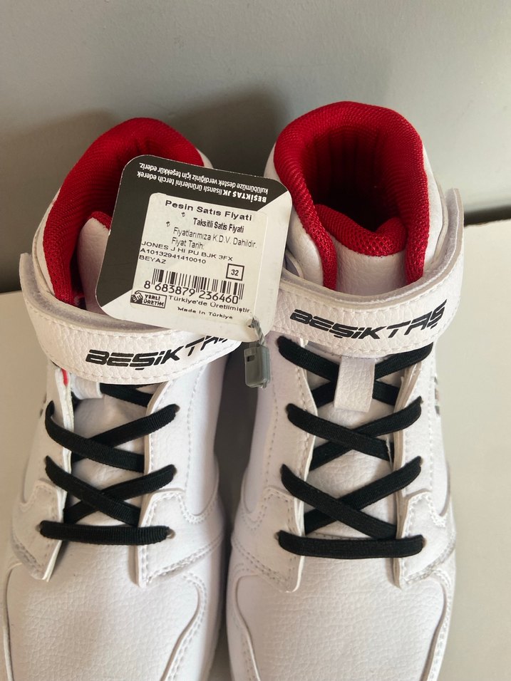 Beyaz Renkli Beşiktaş Baskılı Erkek Spor Ayakkabı - Görsel 2