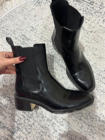 36 Beden Zara bot