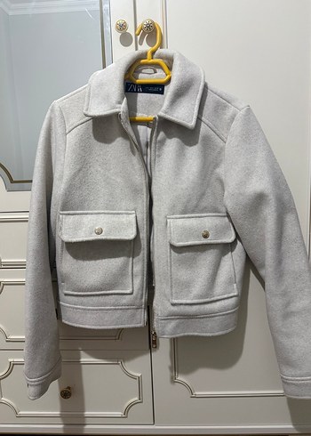Zara Krem Kısa Fermuarlı Kadın Ceket