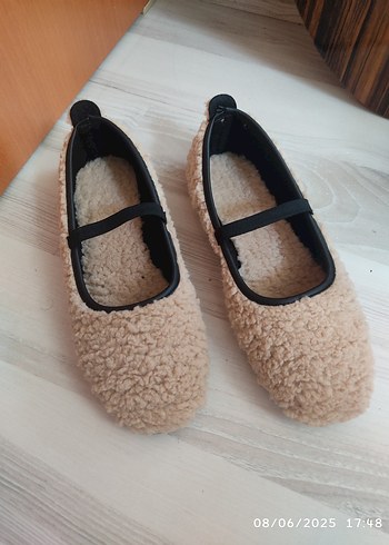 Bej Kadın Rahat Bağcıklı Ev Terliği - Görsel 3