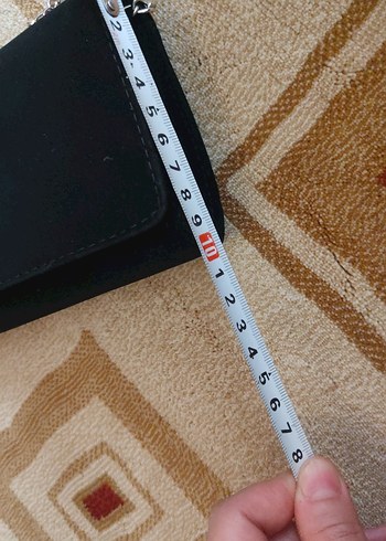 Gri Yılan Desenli Zincir Detaylı Siyah Kadın Çanta - Görsel 7