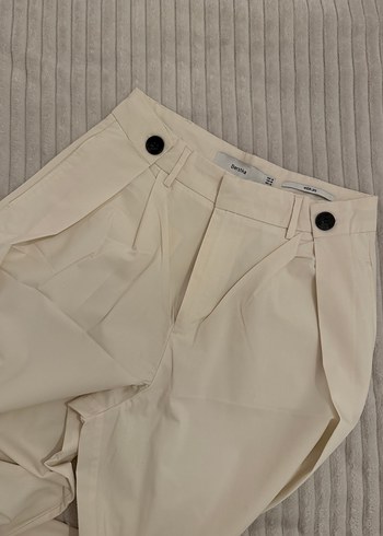 Düğmeli Bej Midi Kumaş Pantolon