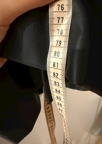 Bershka Siyah Deri Düğmeli Midi Ceket