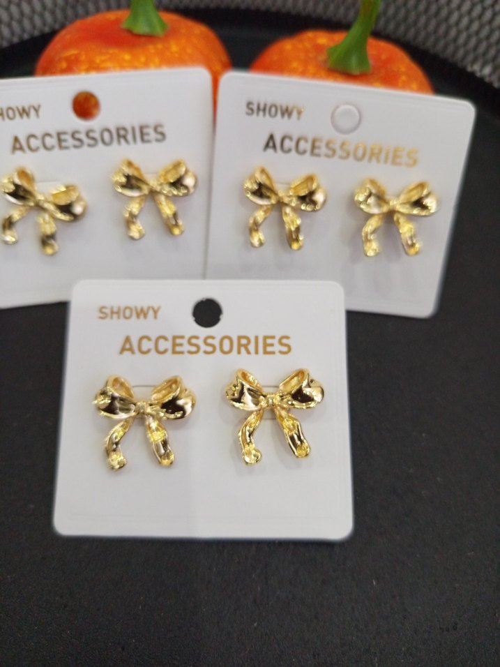 fiyonk çelik küpe - Görsel 3