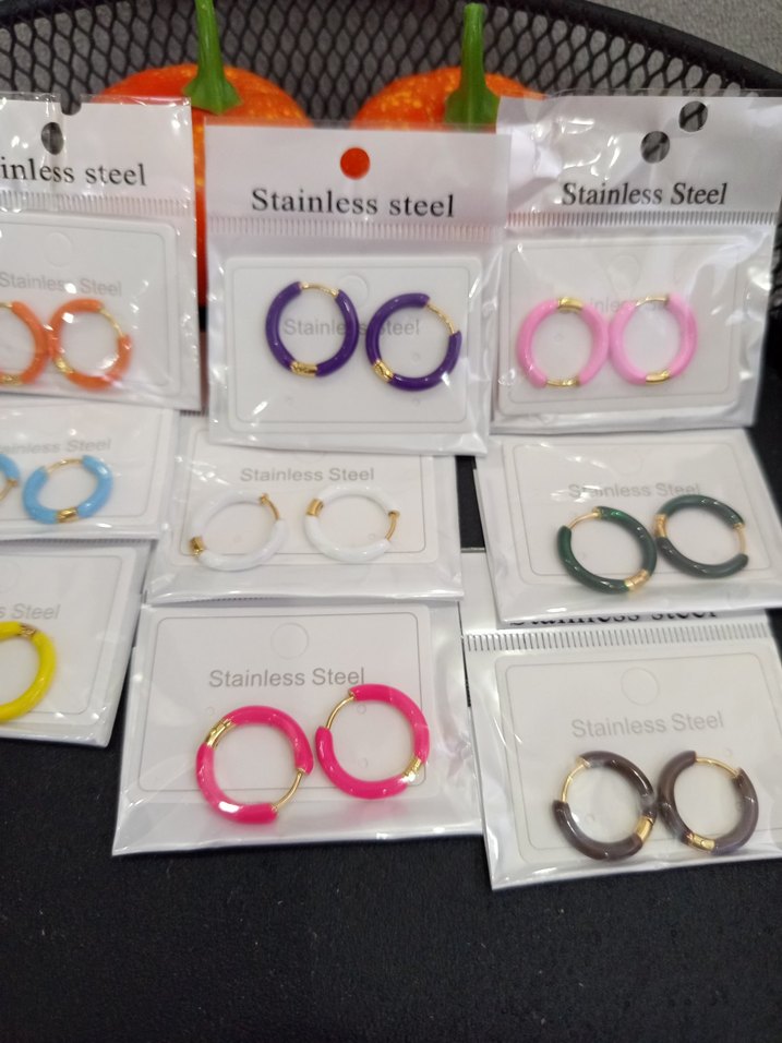 Renkli Mini Elastik Kadın Küpeler 1 adet fiyatıdır - Görsel 4