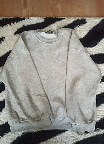 Trendyol & Milla Gri sweatshirt L beden