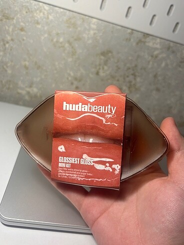 Huda Beauty