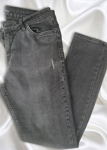 LC Waikiki Koyu Gri Erkek Jean