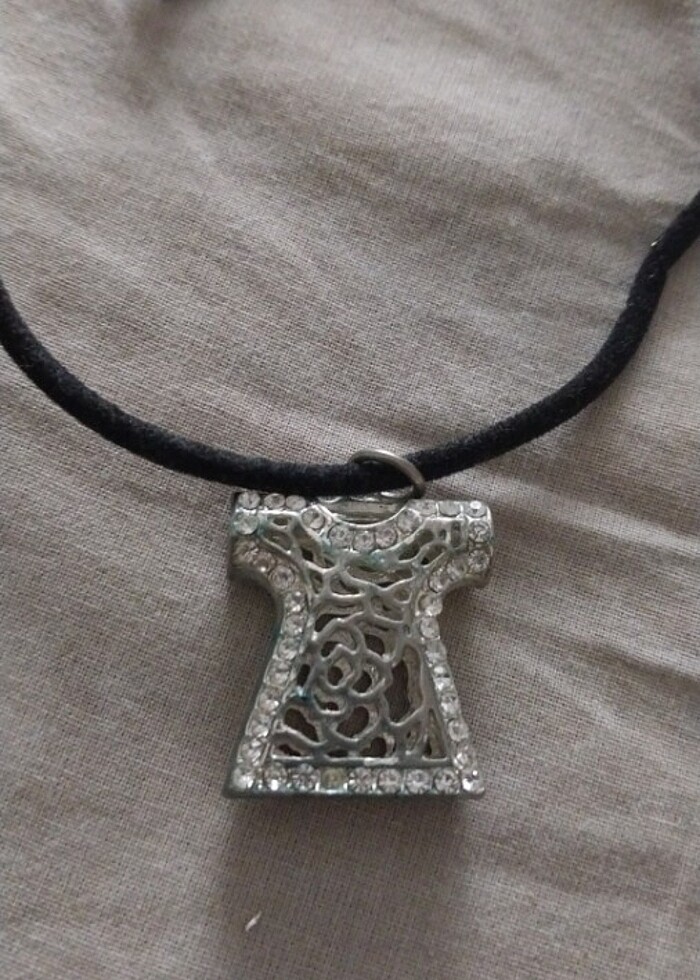 Kısa kolye - Görsel 2