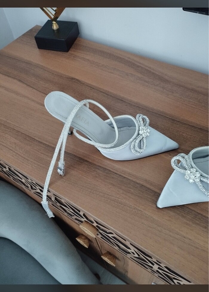 Saten topuklu ayakkabı - Görsel 3