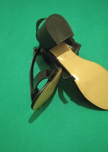 siyah yazlık rugan kadın ayakabısı - Görsel 2