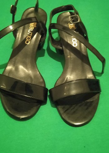 siyah yazlık rugan kadın ayakabısı - Görsel 3